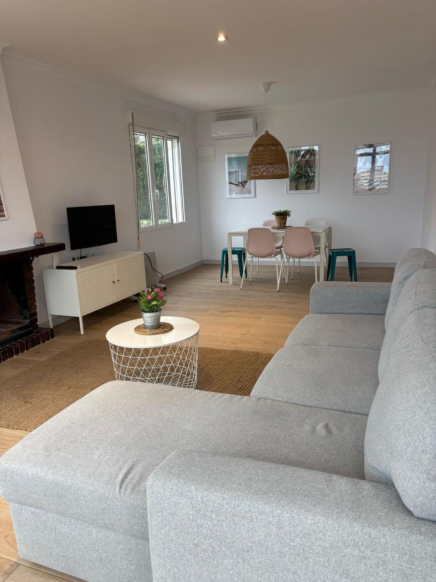 Acogedor Apartamento Junto A La Playa By Bebalmy Γιαβέα Εξωτερικό φωτογραφία